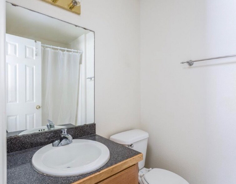 Building Photo - 120 Ramon Cardenas Dr