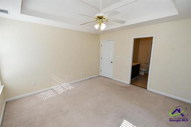 Building Photo - 337 Tyson Glen Dr