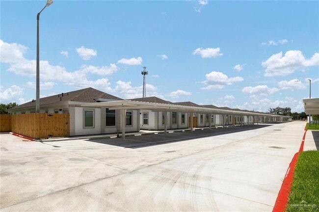 Primary Photo - 740 N Alamo Rd