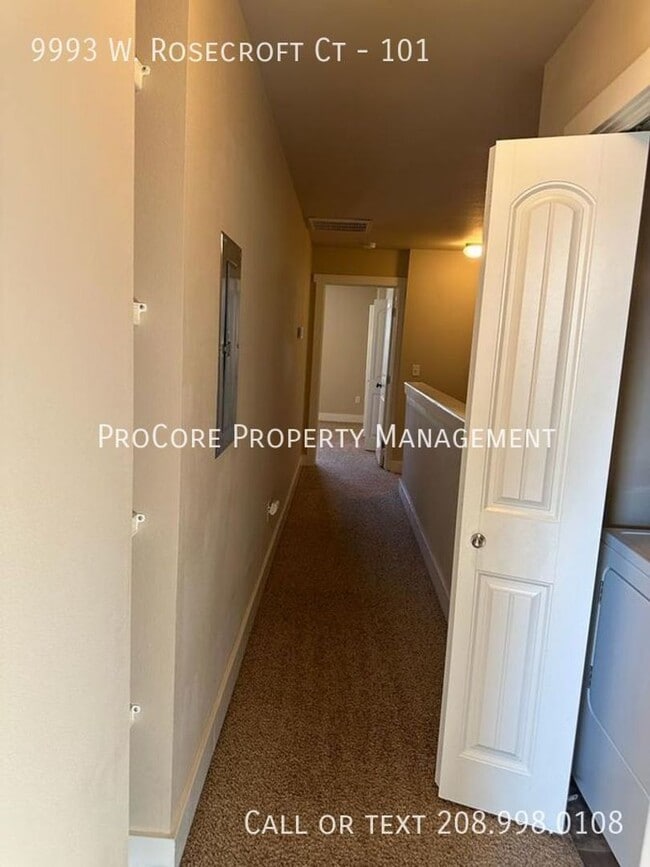 Building Photo - 9993 W Rosecroft Ct