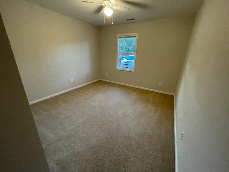 Building Photo - 1404 Old Folkstone Rd