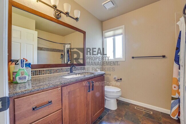 Building Photo - 5106 Saffron Ct