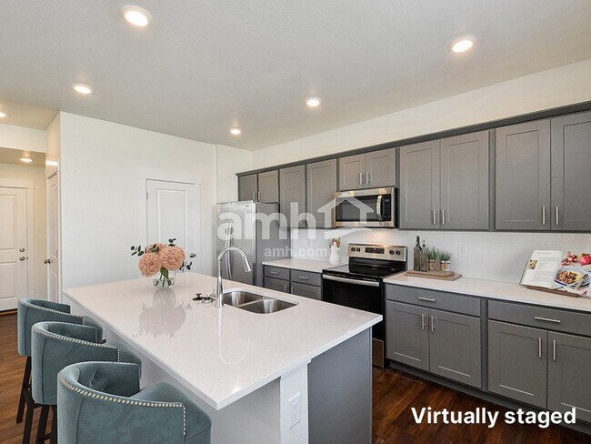 Building Photo - 3970 Wyedale Way