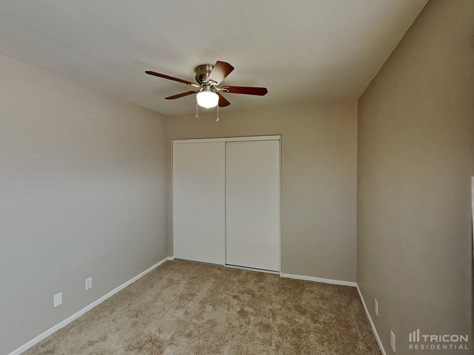 Building Photo - 1933 Desert Sage Ave