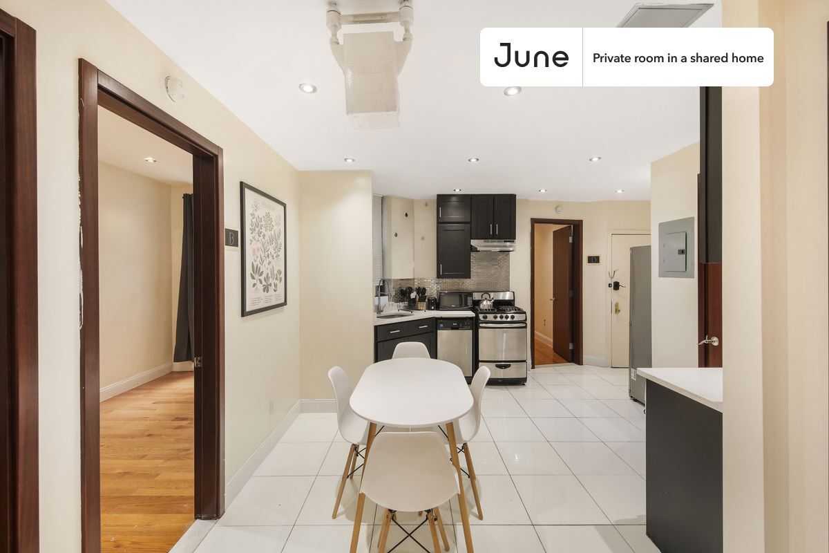 Building Photo - Room in Shared 4 bed/1 bath home in Upper West Side