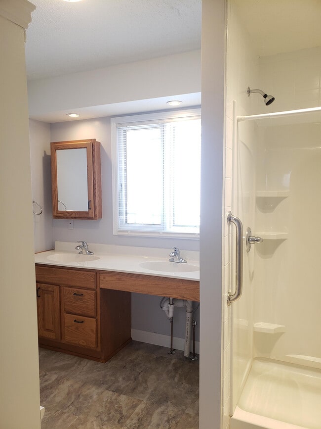 Building Photo - 509 Union St