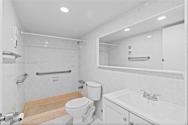 Building Photo - 8501 NW 8th St