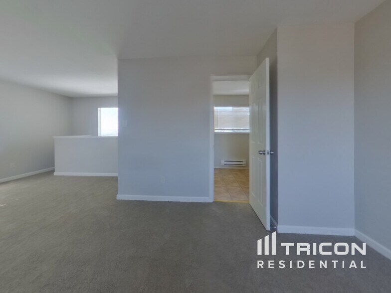 Building Photo - 3045 Slater Ct