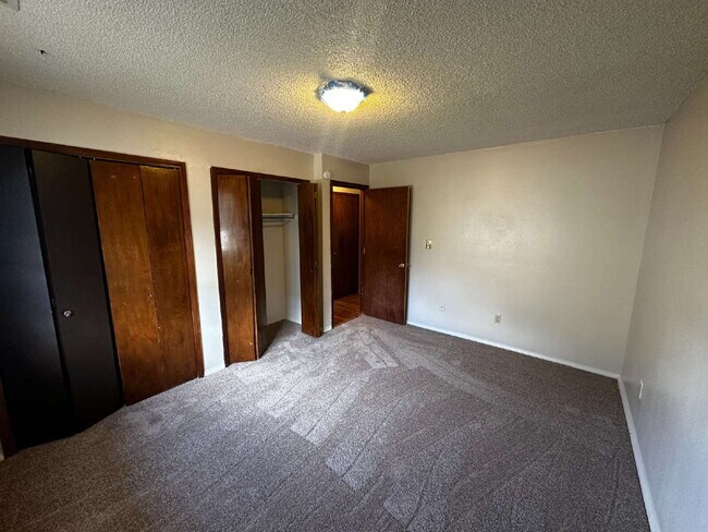 Building Photo - "Charming 2-Bed Condo Retreat in Colorado ...
