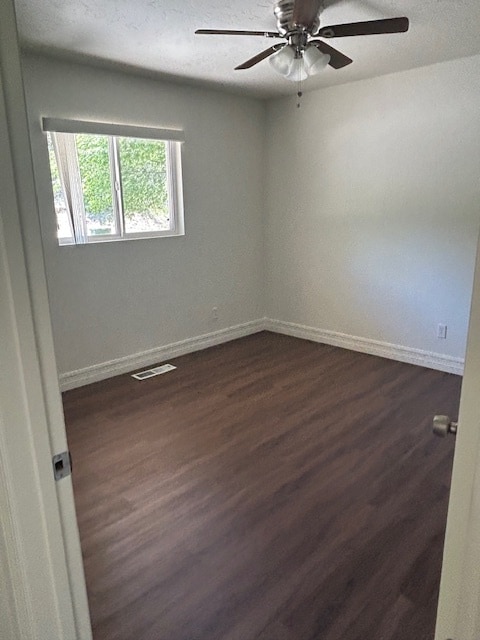 Building Photo - 492 Bruces Corner