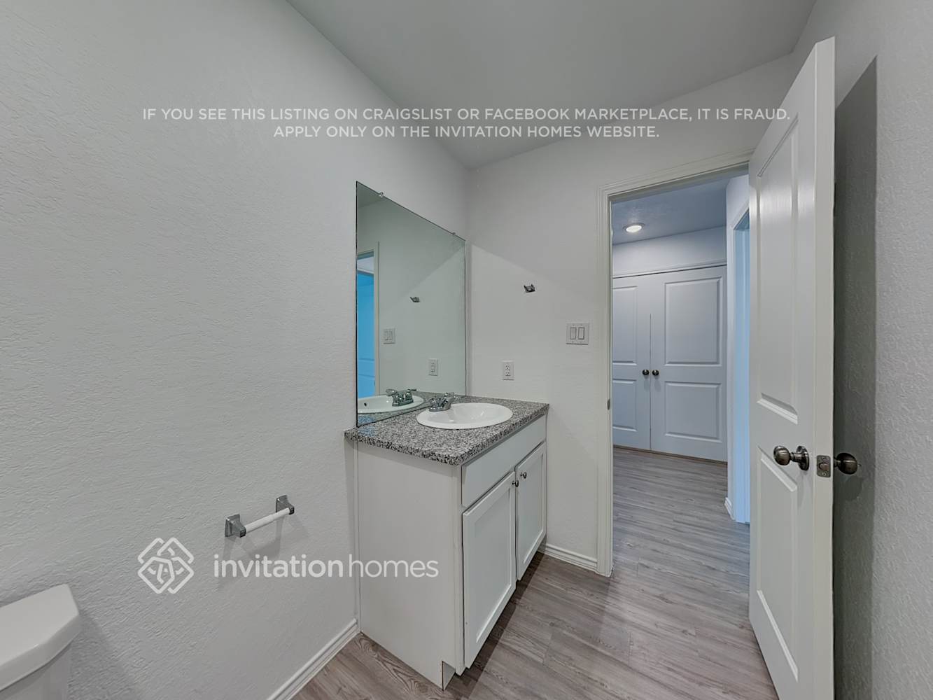 Building Photo - 10511 McClintock Dr