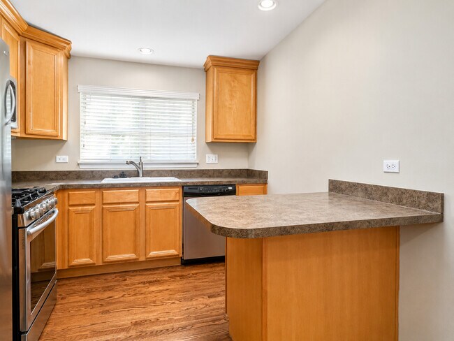 Building Photo - 3159 Saganashkee Ln
