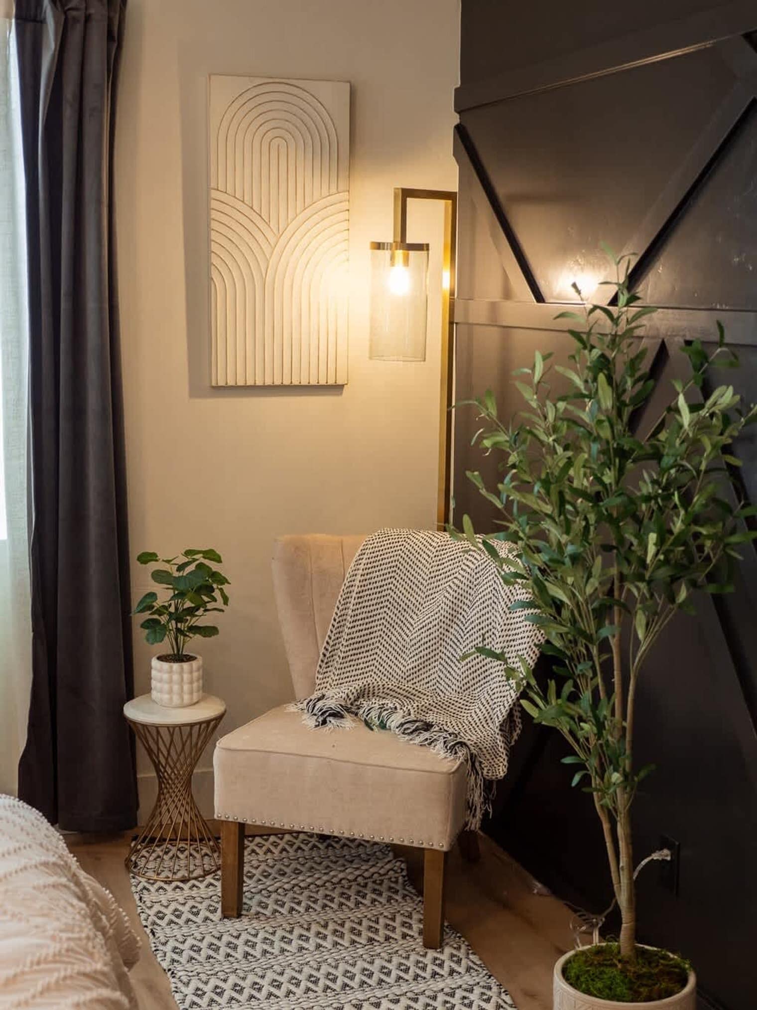 Building Photo - 3413 W Sunset Ave