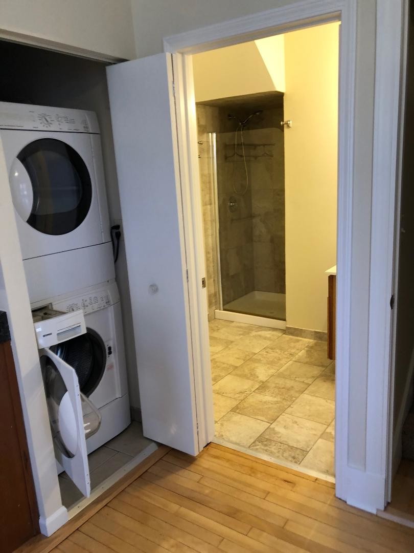 Building Photo - 1709 Irving Park W Rd