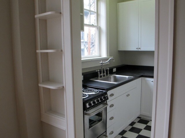 Building Photo - Cherokee Arms