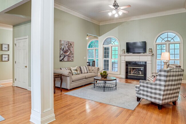 Building Photo - 16071 Winding Ridge Trail