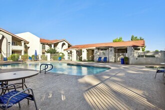 Building Photo - 10610 S 48th St