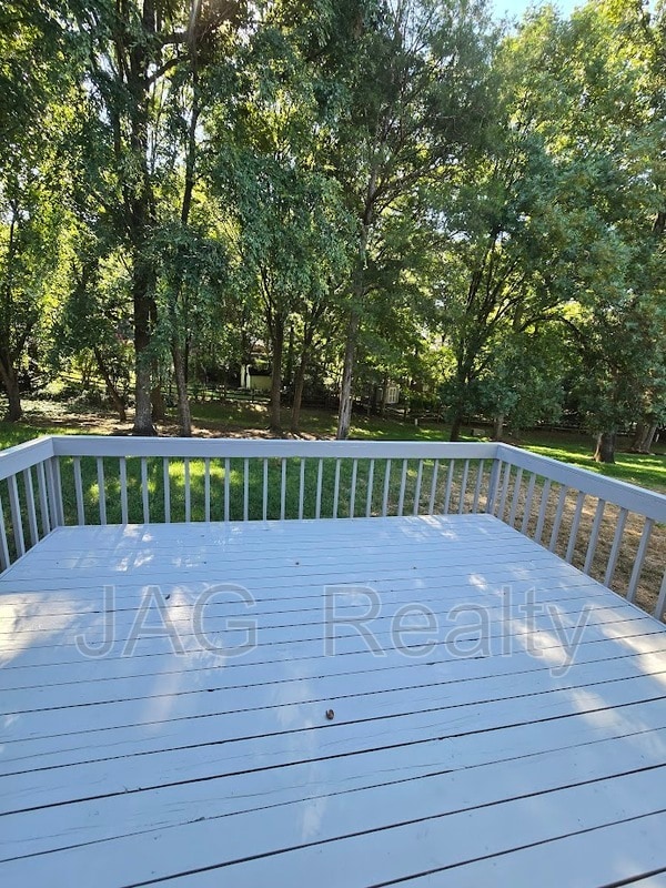 Building Photo - 9409 Radner Ln
