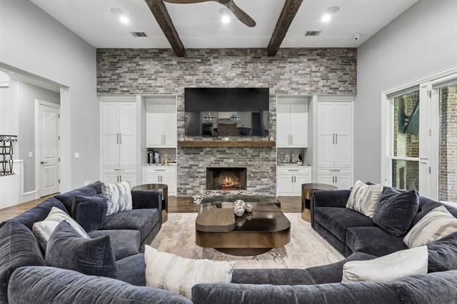 Building Photo - 517 Pine Island Cir