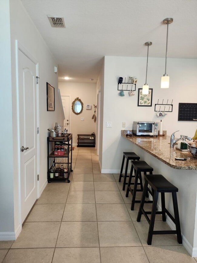 Building Photo - Wonderful home in Gated Community