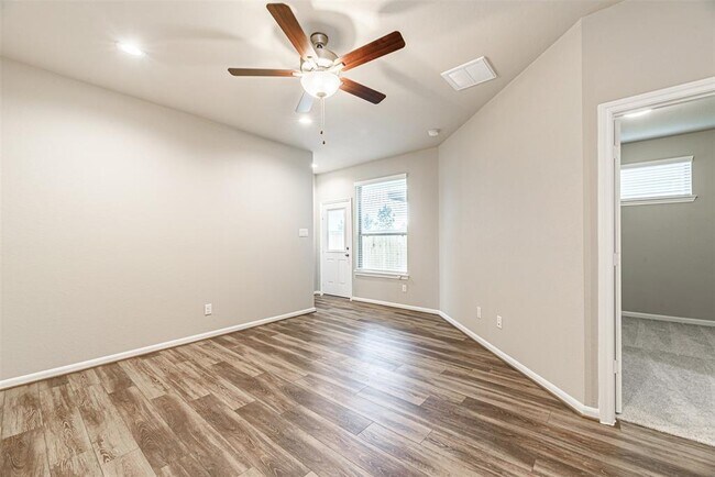 Building Photo - 16211 Northern Cardinal Ln