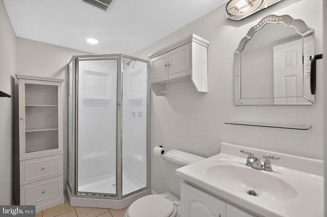 Building Photo - 51 Oak Crest Ct