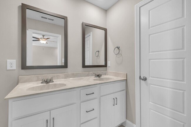 Building Photo - 134 Ardell Dr