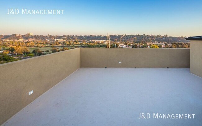Building Photo - 5845-5855 RILEY STREET-5853