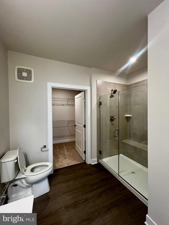 Building Photo - 10421 Resort Road