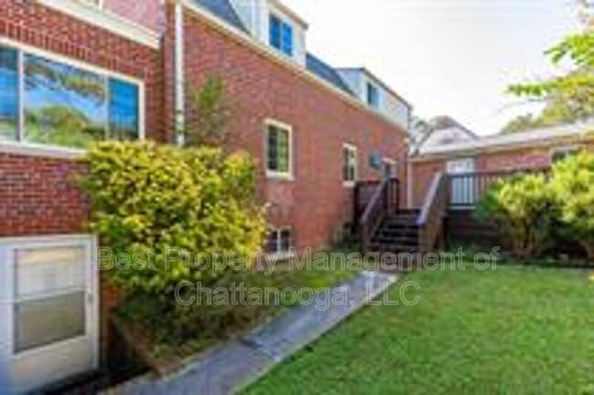 Building Photo - 317 Belvoir Ave