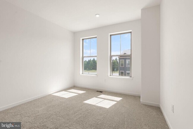 Building Photo - 6230 Folly Ln
