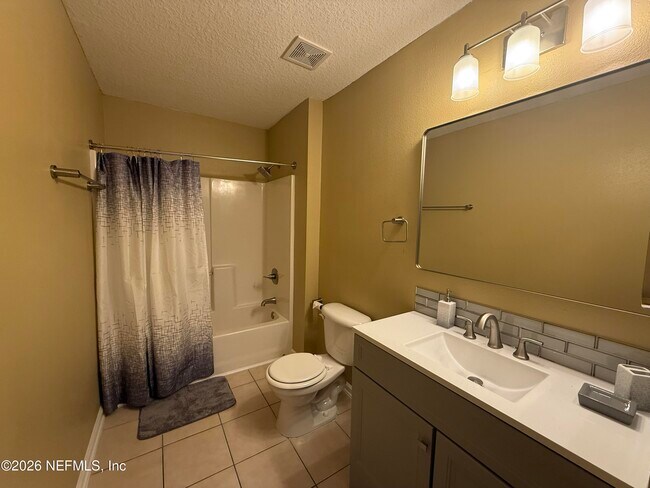 Building Photo - 6105 Maggies Cir