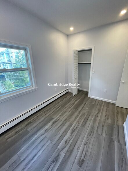 Building Photo - 73 Marshall St