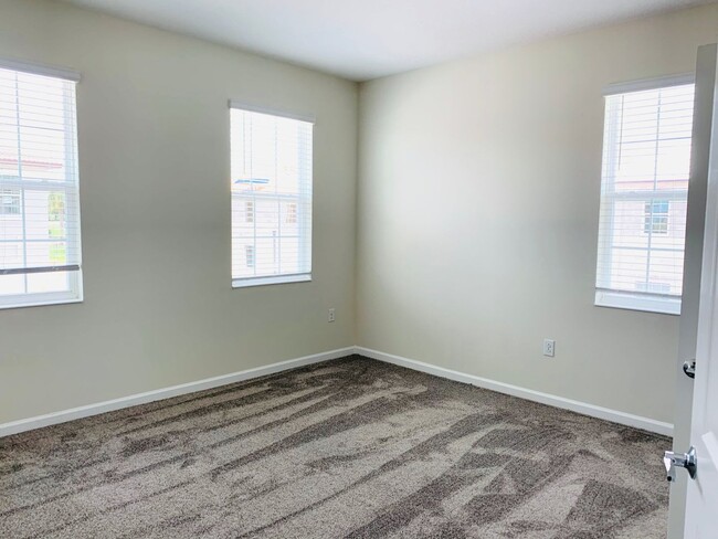 Building Photo - ChampionsGate Townhome for Rent