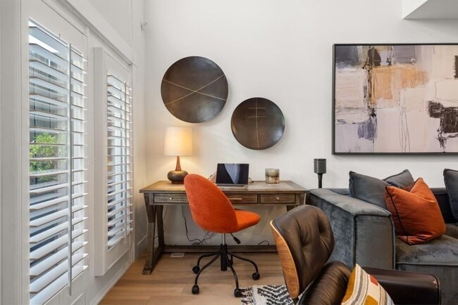 Building Photo - 3 Gilbert Trail NE