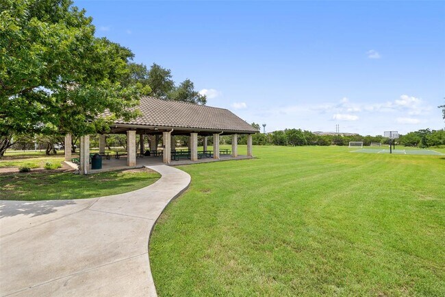 Building Photo - 209 The Hills Dr