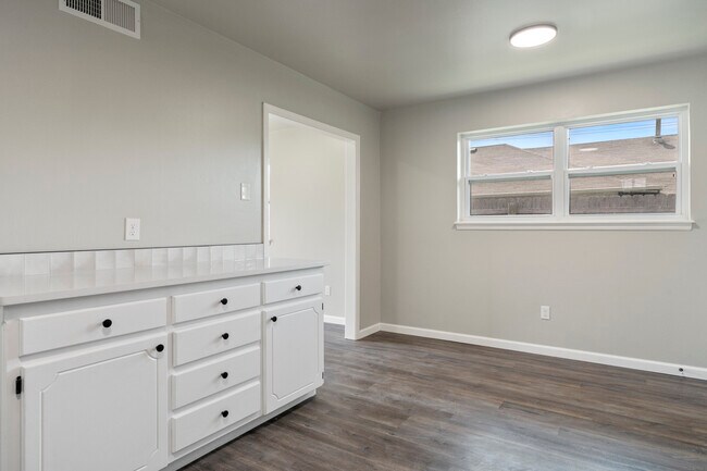 Building Photo - 4236 NW 53rd St
