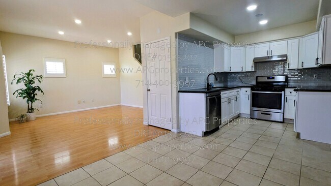 Building Photo - 141 S Pritchard Ave