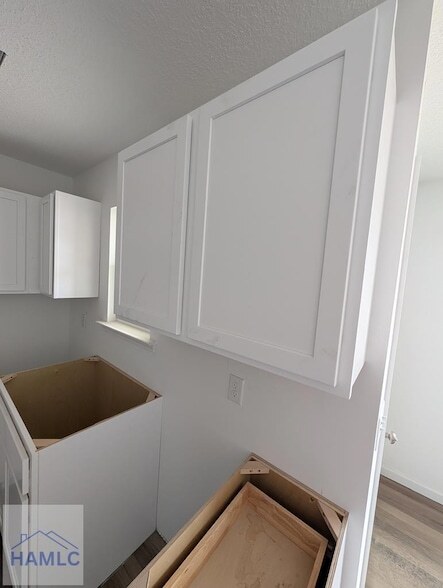 Building Photo - 20-A2 Frasier Ln SW