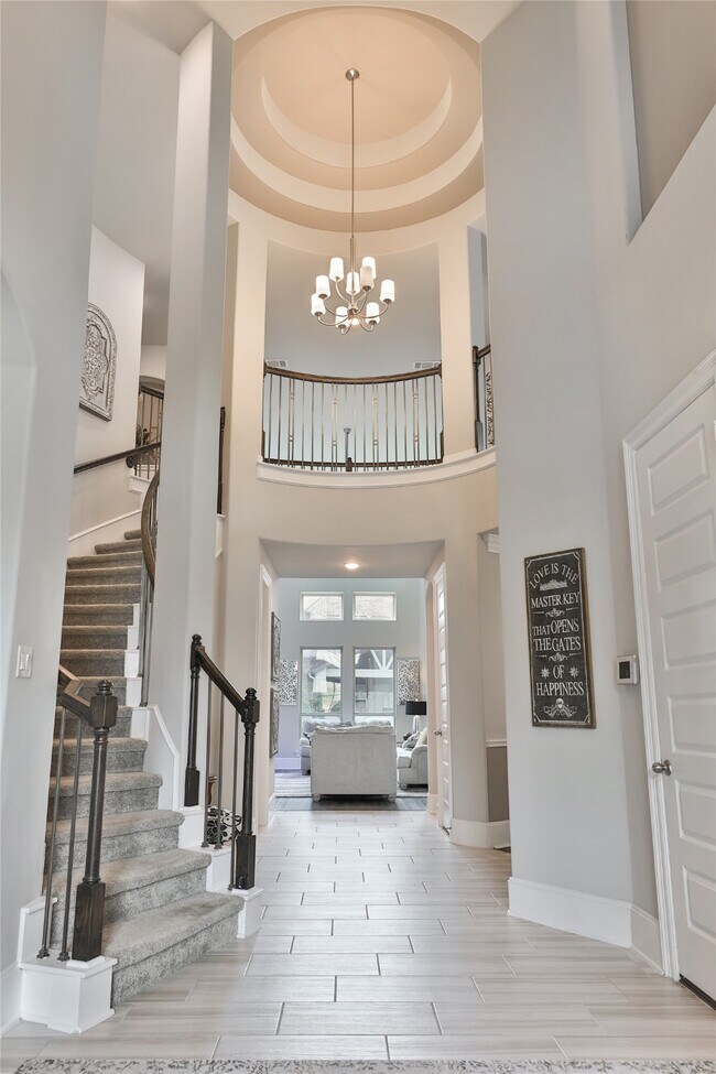 Building Photo - 33580 Green Prairie Dr