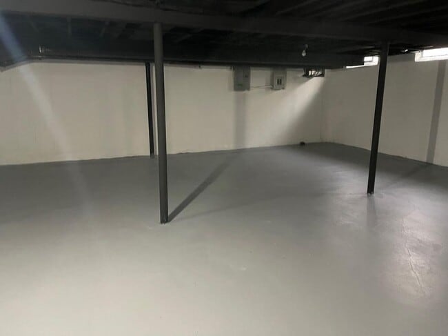 Building Photo - 12486 N York Dr