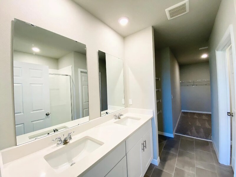 Building Photo - 573 Sun Warbler Wy
