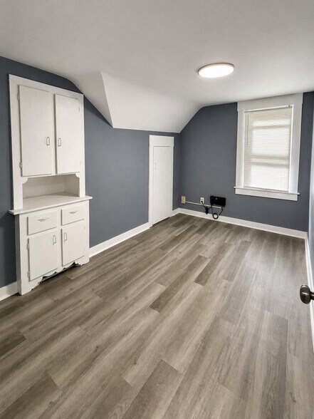 Building Photo - 510 Bernon St