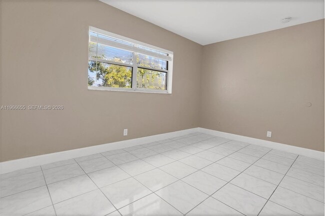 Building Photo - 1333 S Dixie Hwy