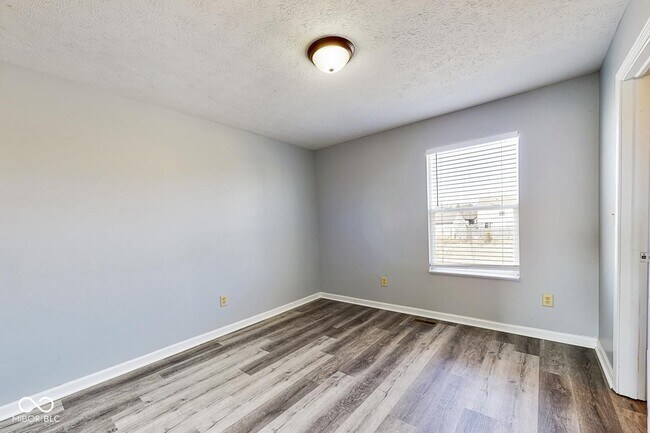 Building Photo - 5928 Brookville Lake Dr