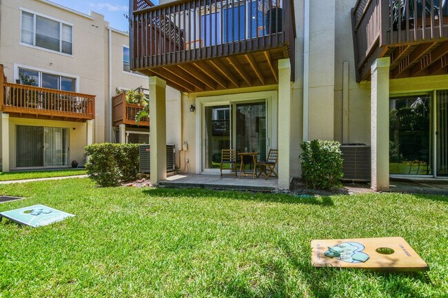 Building Photo - 3174 Bayshore Oaks Dr