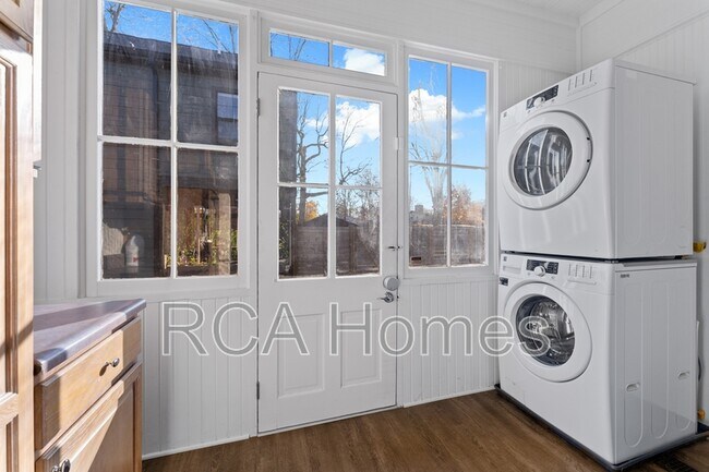 Building Photo - 6116 Guilford Ave