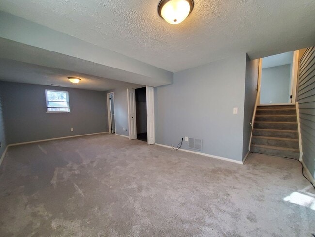 Building Photo - 3 Bedroom 2 Bath Home in Tamarack Hills of Springboro