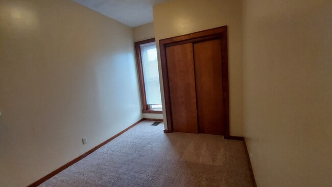 Building Photo - 118 King Ave