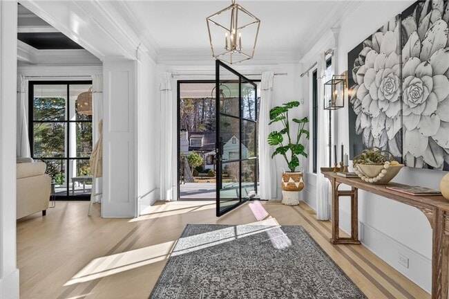 Building Photo - 1812 Wellbourne Dr NE